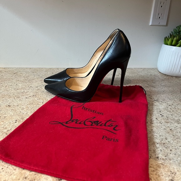 Christian Louboutin - Picture 1 of 9